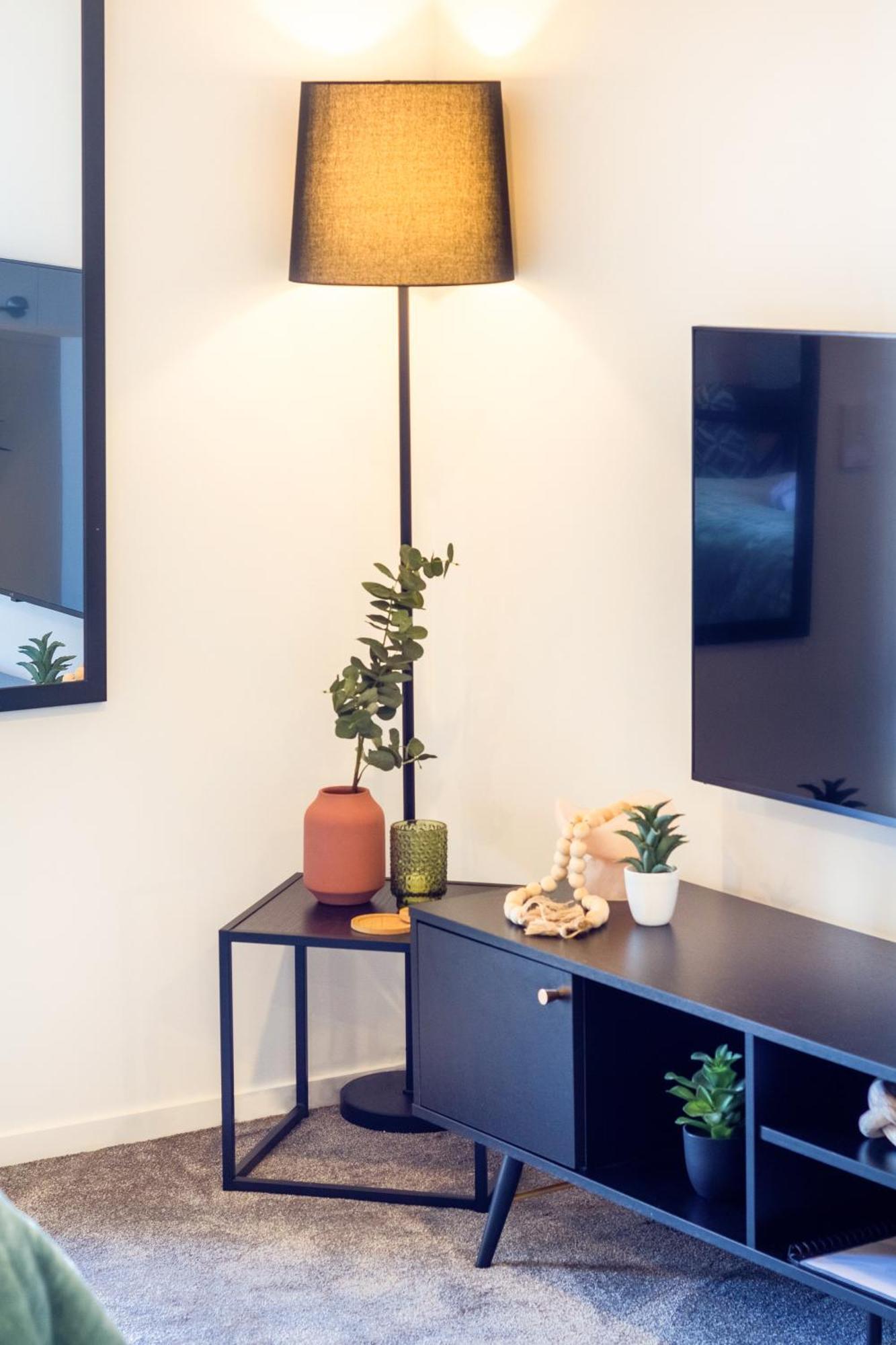 City Living: Upper Studio Haven On Wilmer Christchurch Extérieur photo