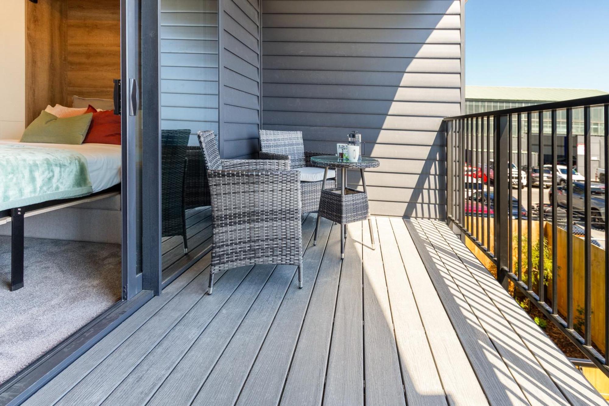 City Living: Upper Studio Haven On Wilmer Christchurch Extérieur photo