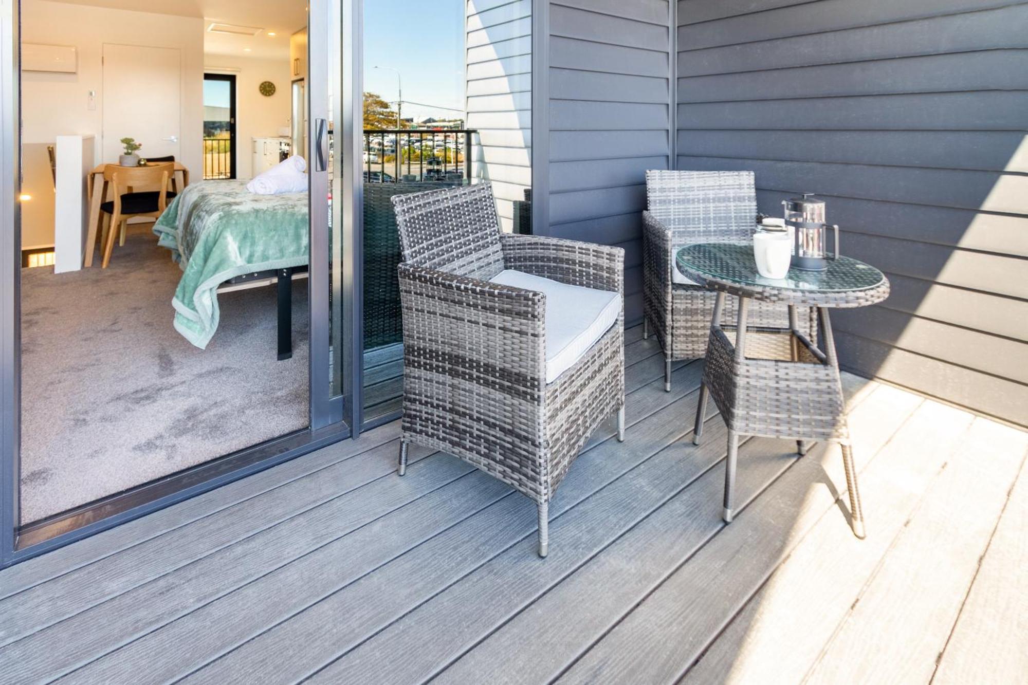 City Living: Upper Studio Haven On Wilmer Christchurch Extérieur photo