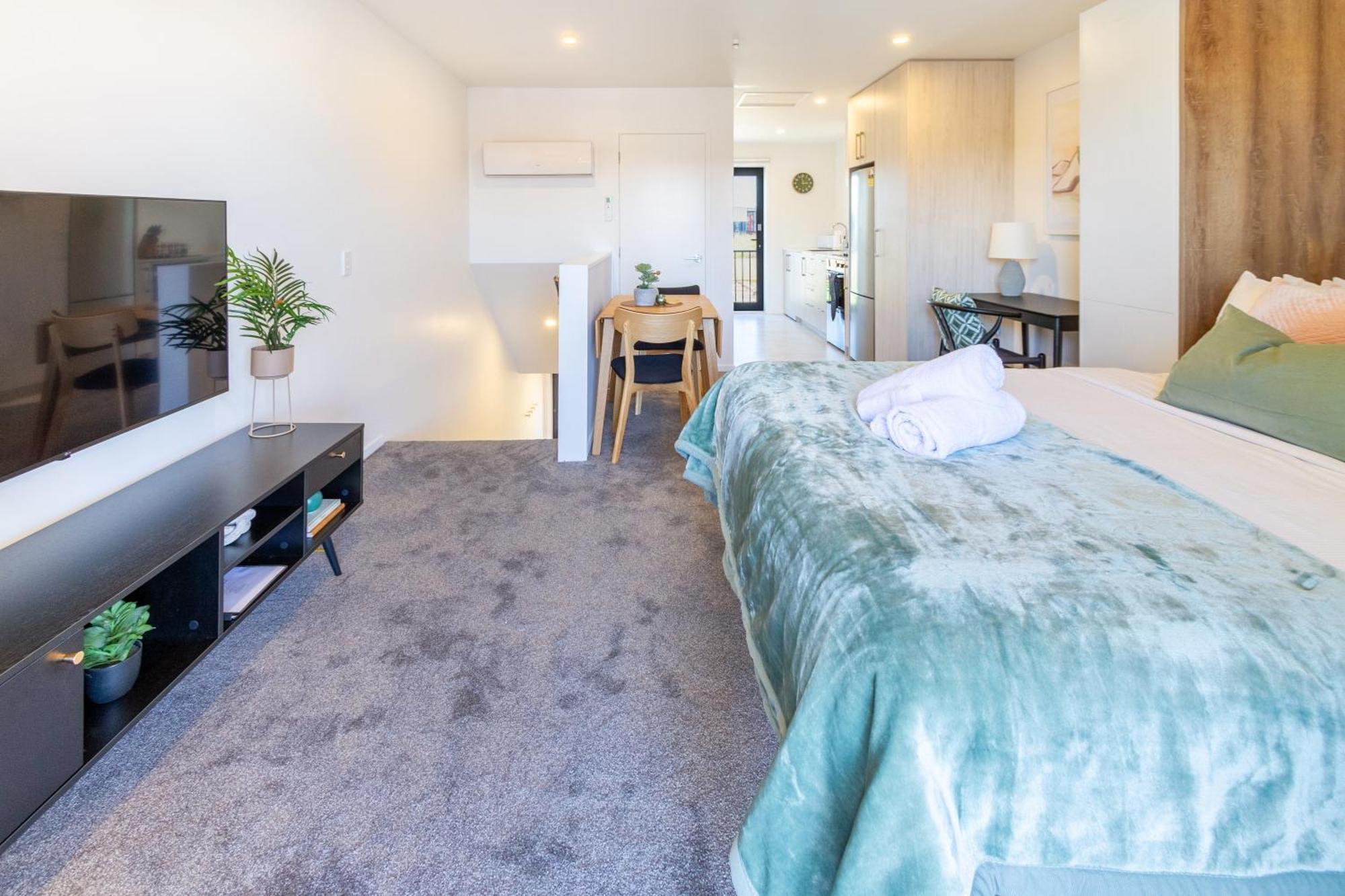 City Living: Upper Studio Haven On Wilmer Christchurch Extérieur photo
